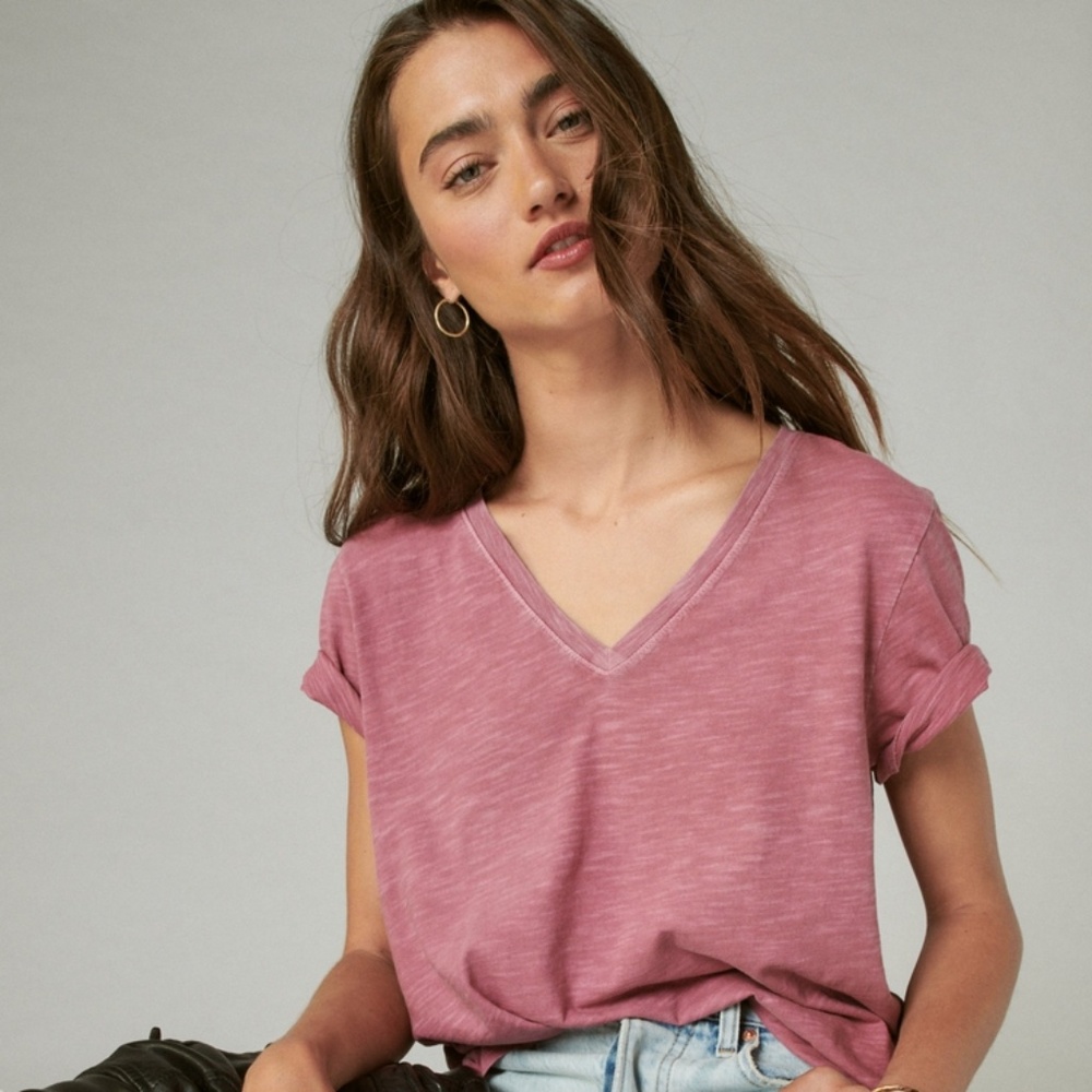 {Lucky Brand} Classic V-Neck Tee Shirt ~Mauve- Size Small